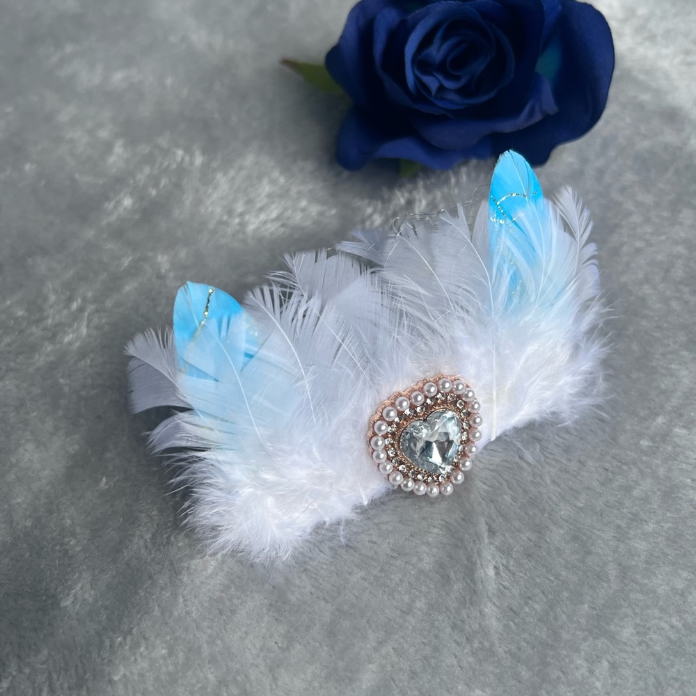 Handmade bridal feather hairpiece
